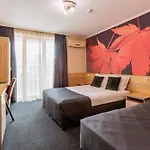 Hotell семеен опера