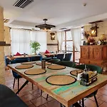 семеен опера 酒店 布尔加斯