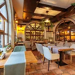 酒店 семеен опера 布尔加斯
