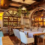 семеен опера Hotell