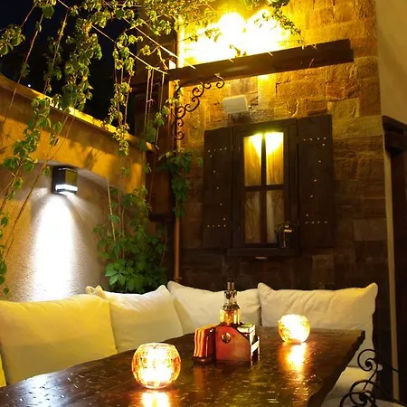 Hotel семеен опера 3*