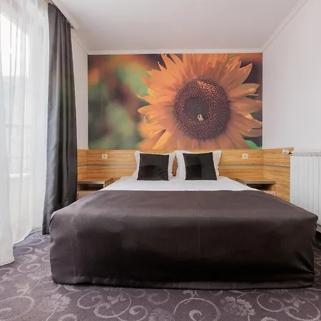 Hotel семеен опера Burgas Stad