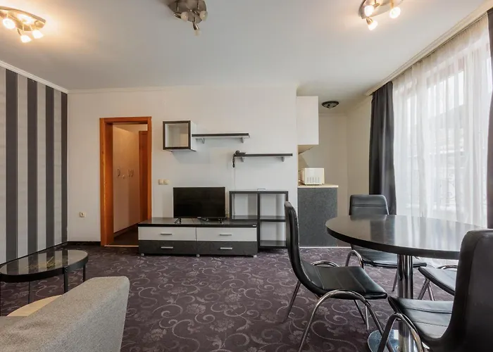 Hotel семеен опера Burgas City