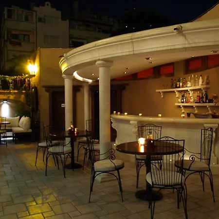 семеен опера 酒店 3*