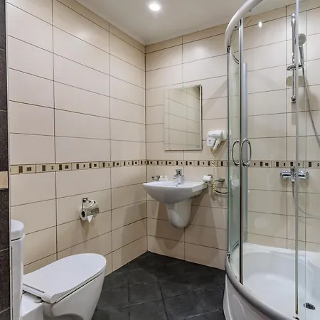 семеен опера