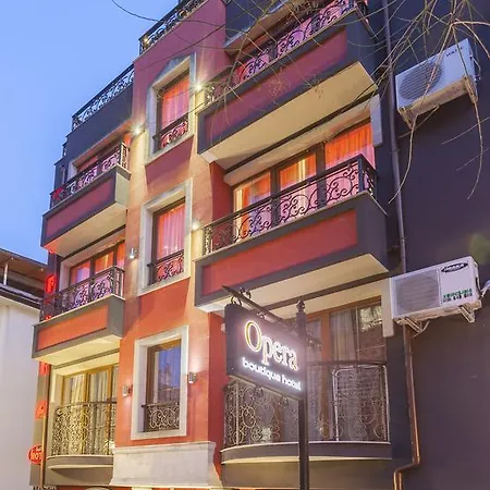 семеен опера